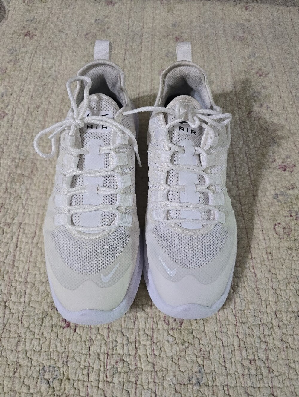 Nike Air Max Axis White Mesh Sneakers Women’s 7.5